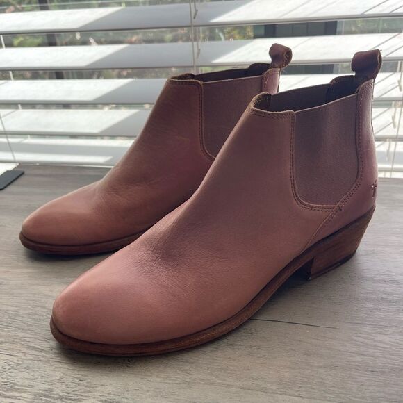 Sold  - Picture 1 of 6